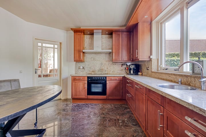 Foto 9 van Robijnborch 9