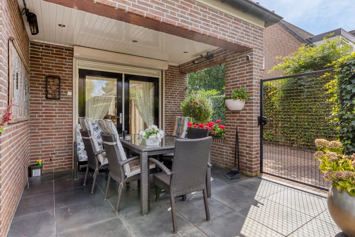 Foto 31 van Robijnborch 9