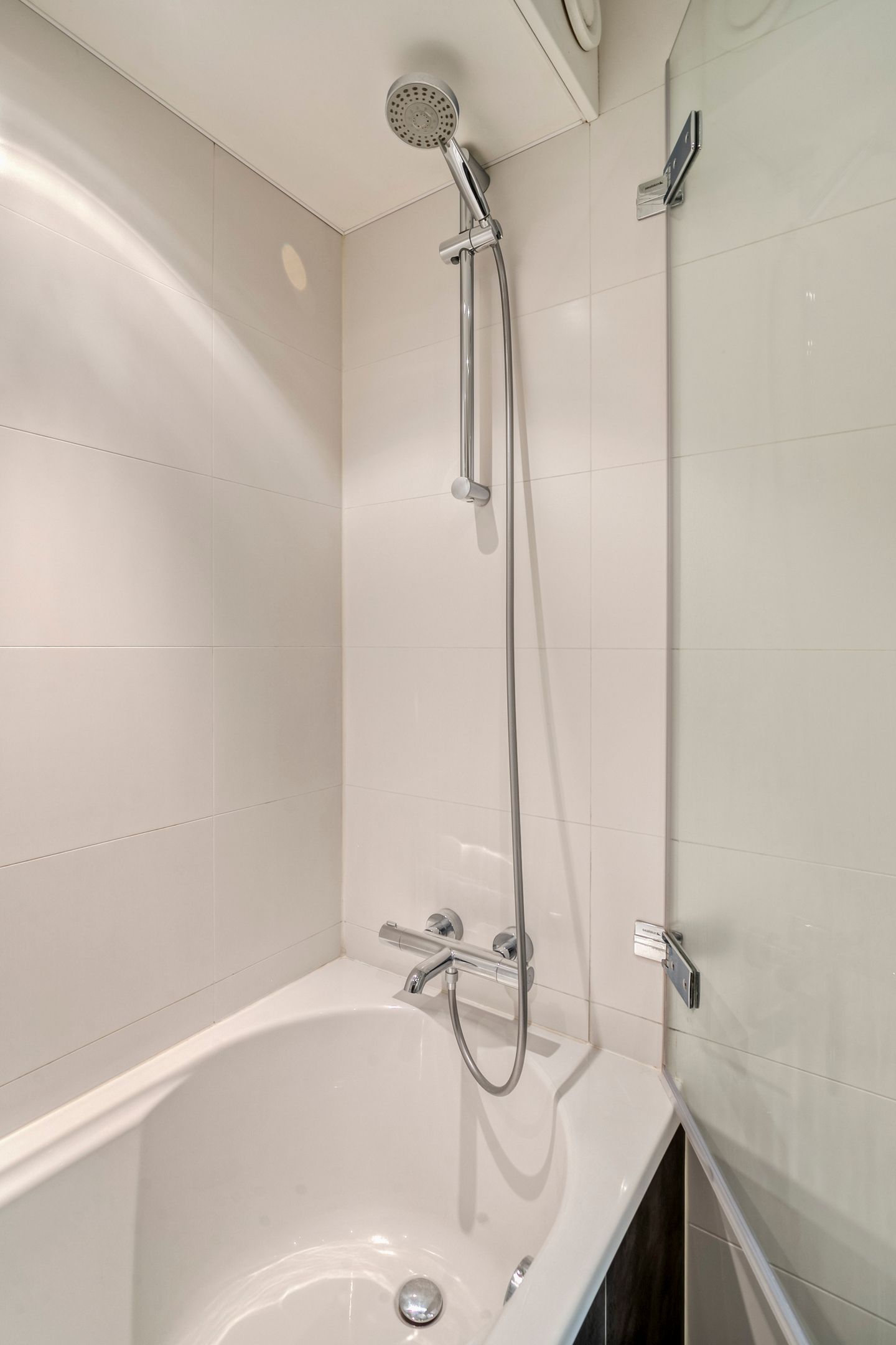 Foto 27 van Van Brammenstraat 15