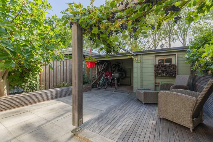 Foto 28 van Palissander 212