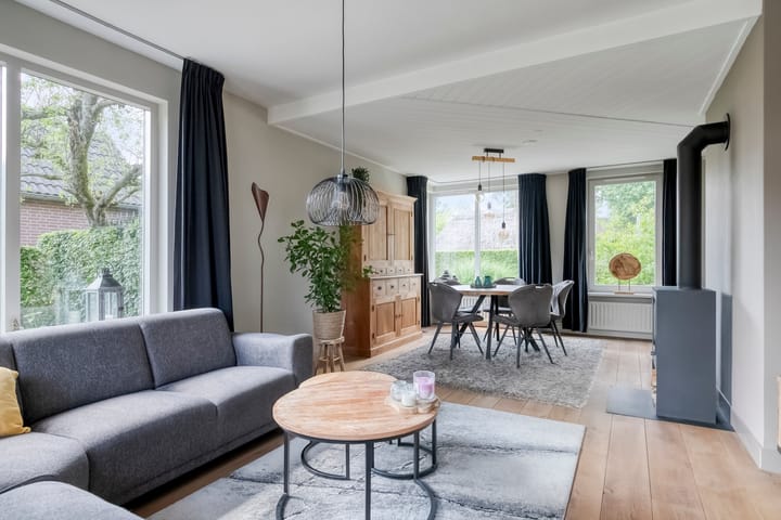 Photo 2 of Beukenhaag 2