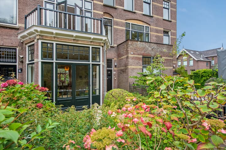 Foto 7 van J.C. van Markenplein 8