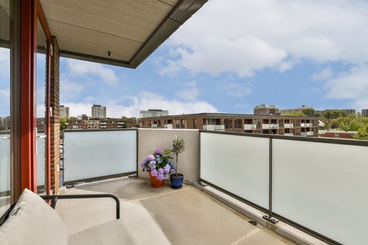 Foto 17 van Louise Marie Loeberplantsoen 100