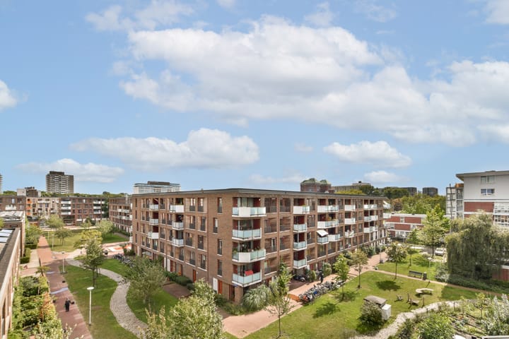 Foto 20 van Louise Marie Loeberplantsoen 100