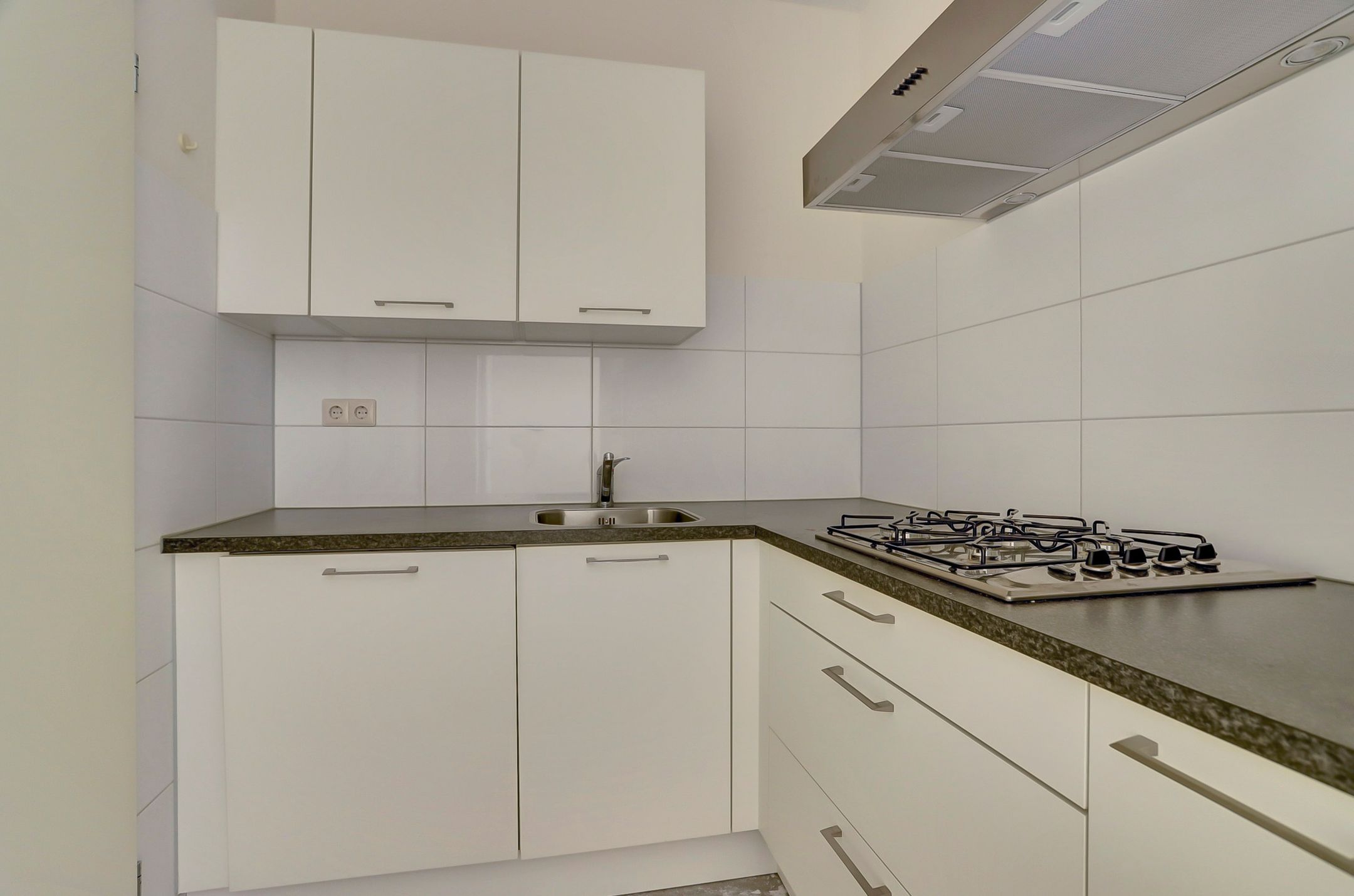 Photo 12 of Hilverstraat 14