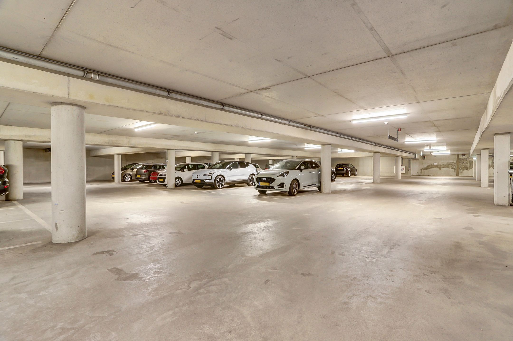 Photo 21 of Hilverstraat 14