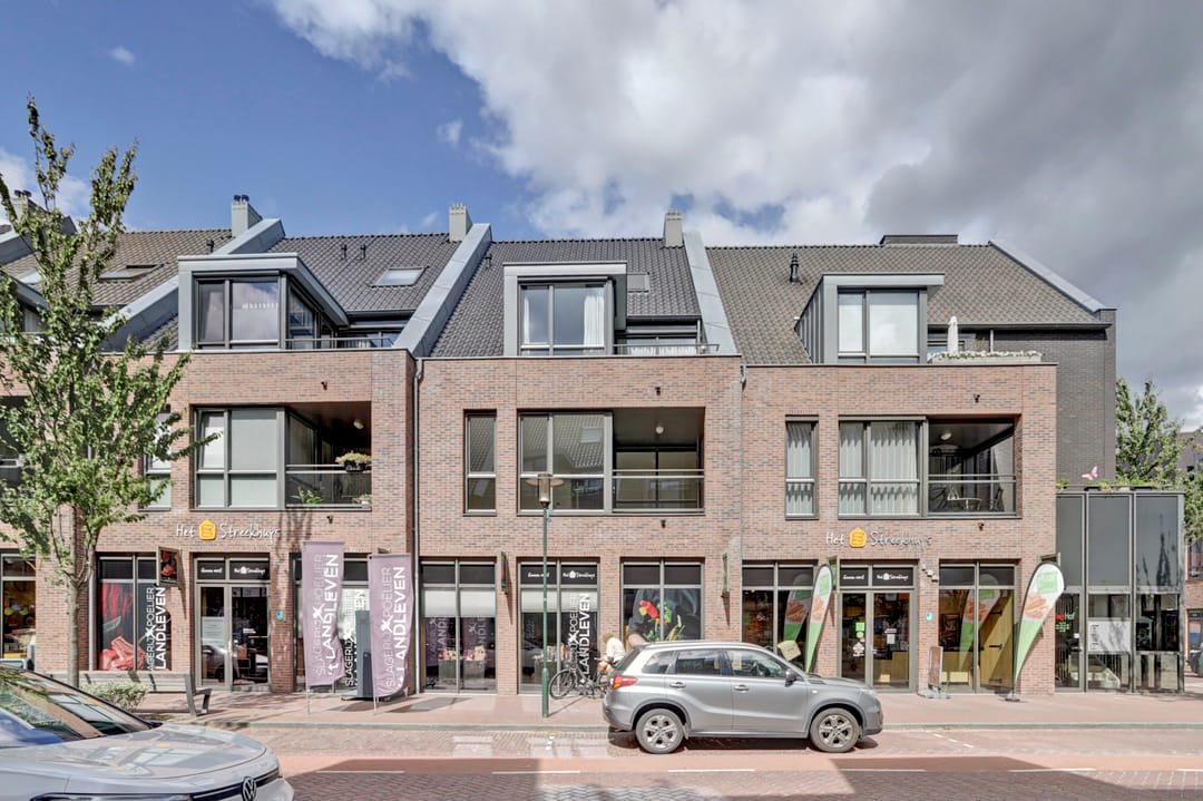 Photo 22 of Hilverstraat 14