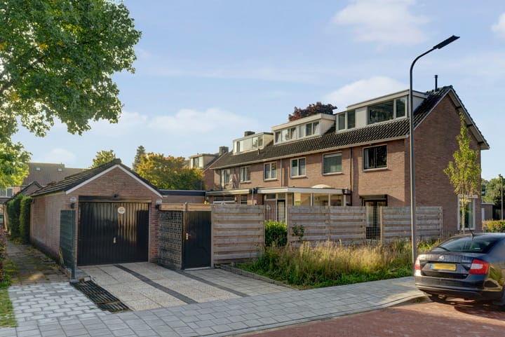 Foto 2 van Prins Bernhardlaan 1