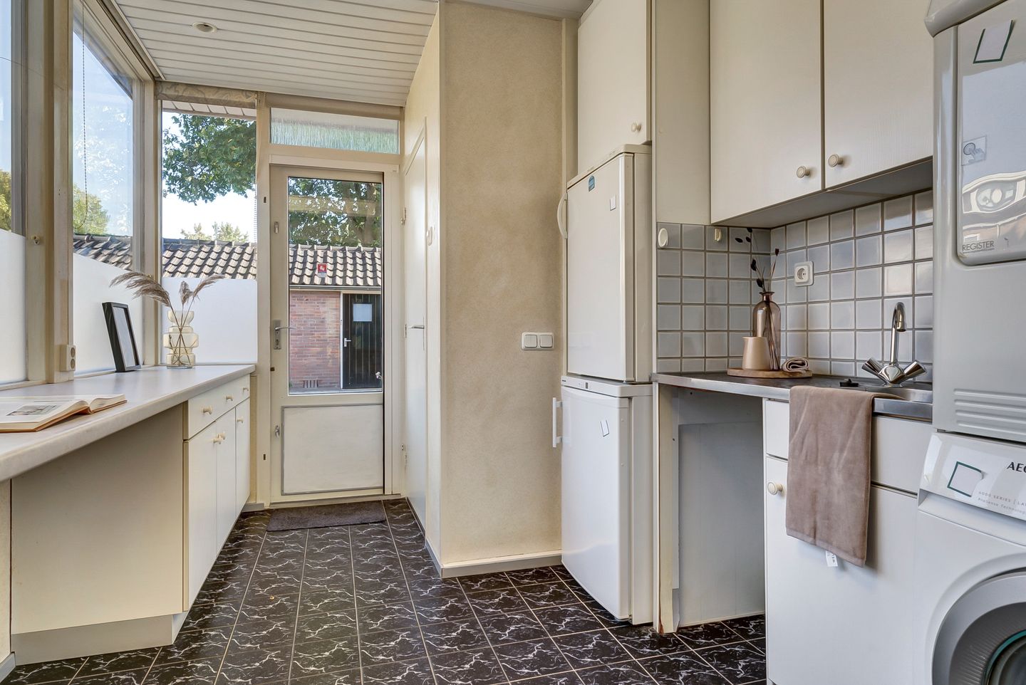 Foto 14 van Prins Bernhardlaan 1