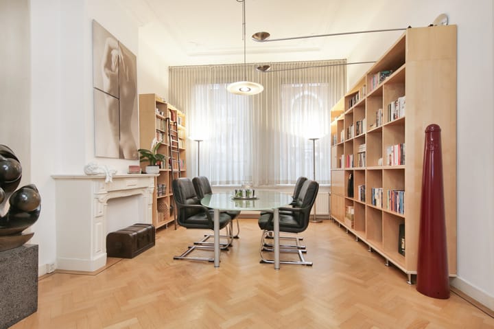 Photo 4 of Koninginneweg 245-H