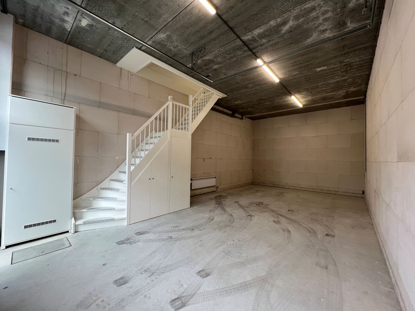 View photo 2 of Goudsmid 90