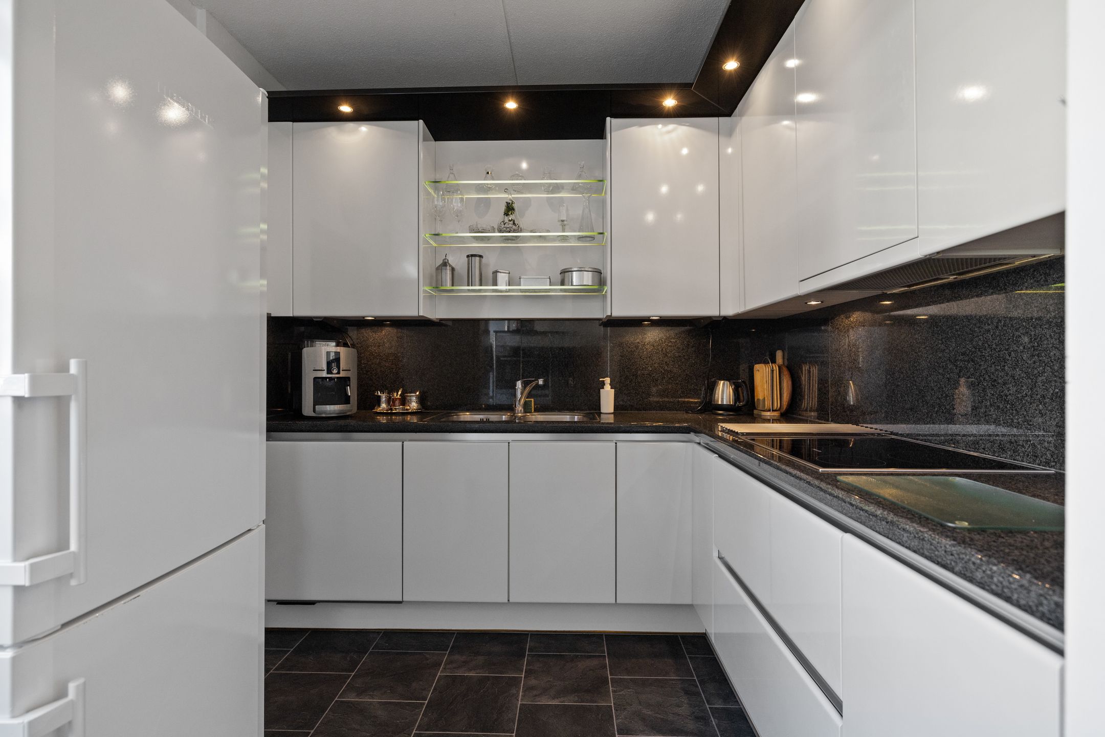 Foto 6 van Kruiszwin 1307