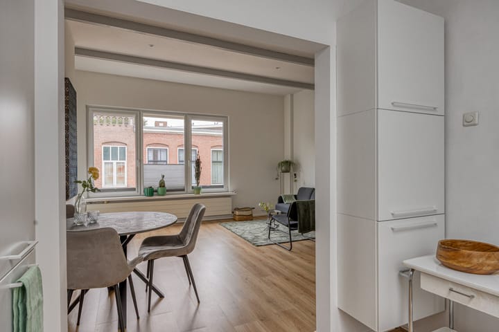 Foto 9 van Da Costastraat 16-A