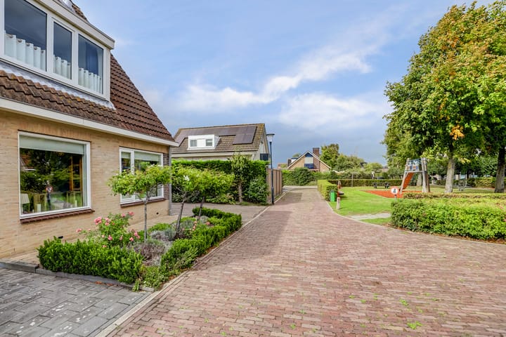 Photo 5 of Oosterscheldestraat 8