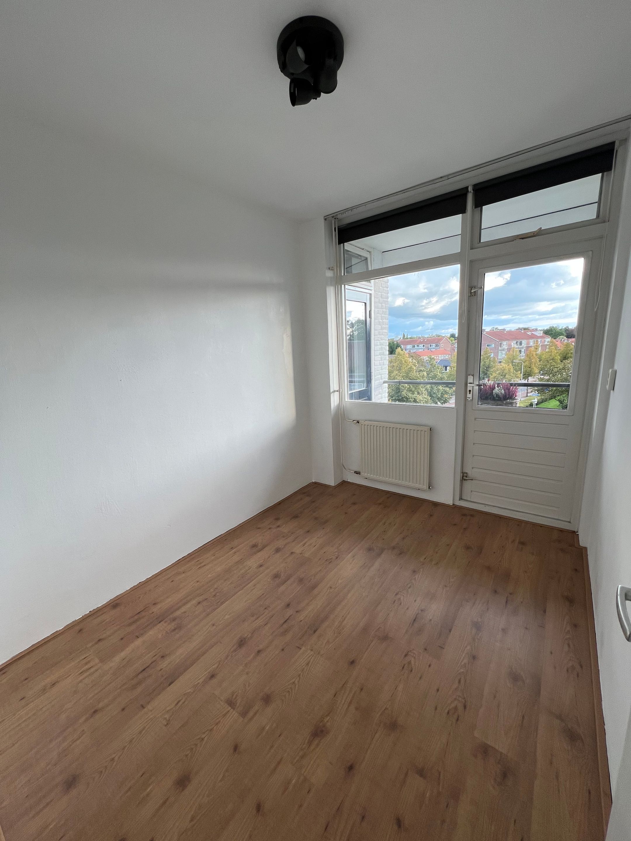 Photo 21 of Kortenaerstraat 2-D