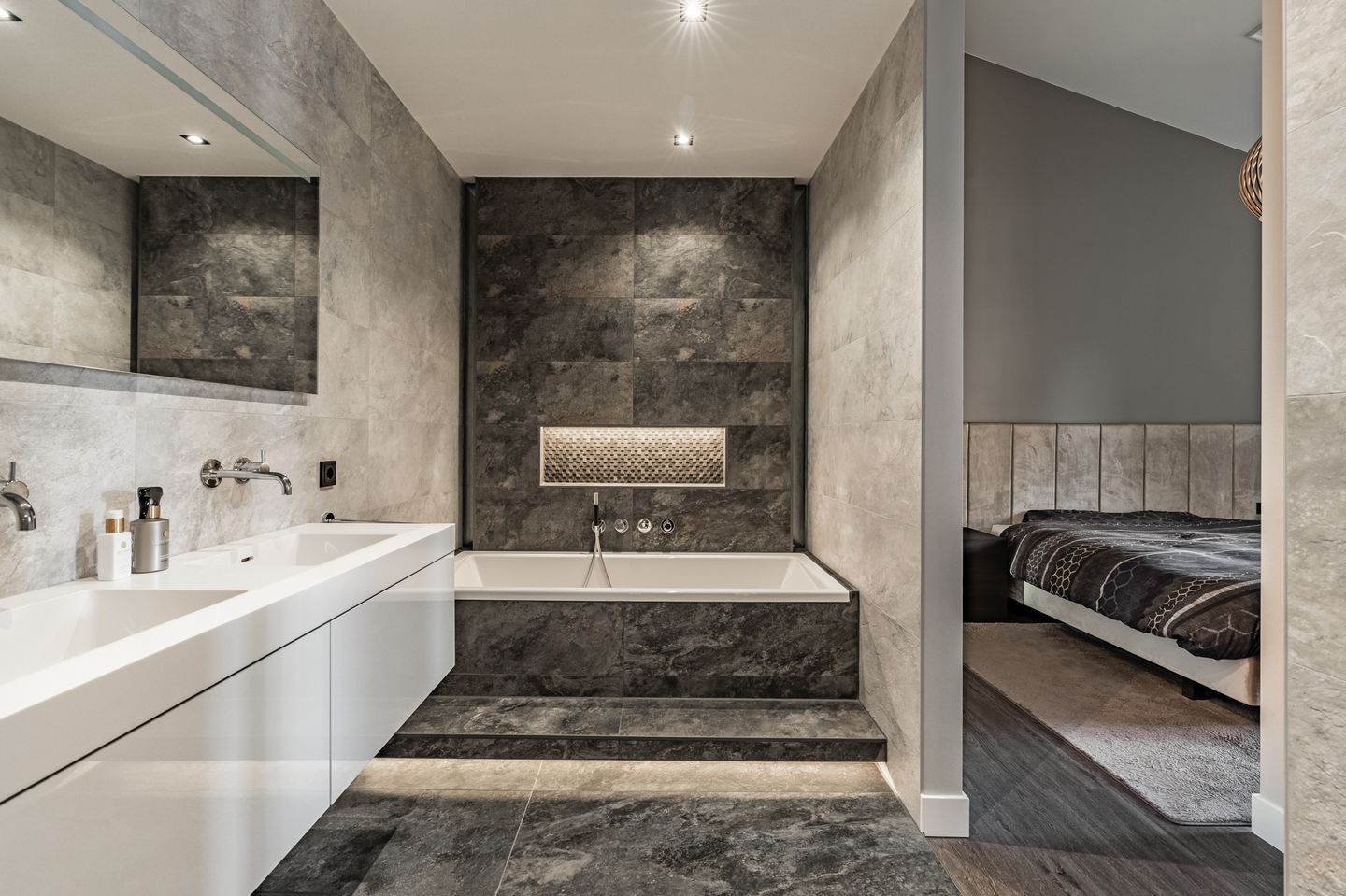 Photo 34 of Oorgat 21-C