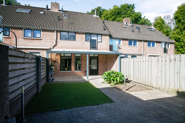 Photo 2 of Stokekker 55