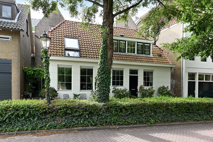 Foto 2 van Oost Buurtstraat 6