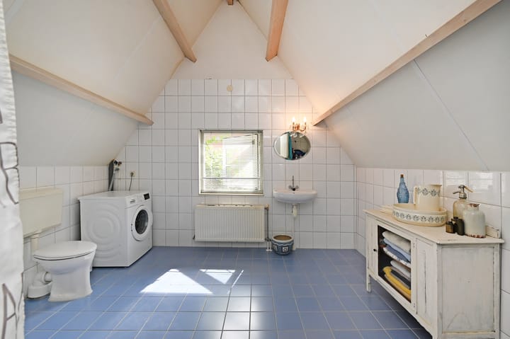 Foto 32 van Oost Buurtstraat 6