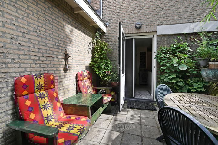 Foto 36 van Oost Buurtstraat 6