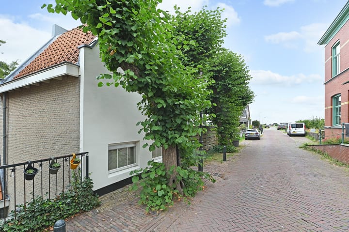 Foto 37 van Oost Buurtstraat 6