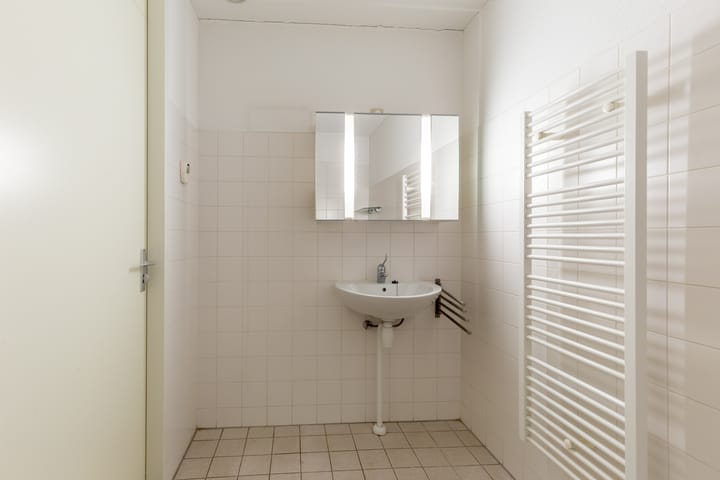 Foto 16 van Du Perronstraat 18