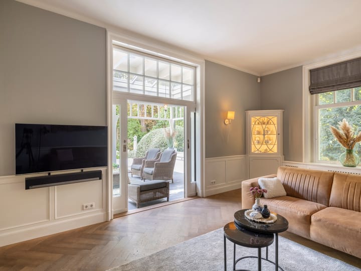 Photo 9 of Enschedesestraat 307