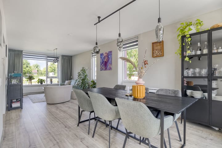 Photo 2 of Tesselschadestraat 2