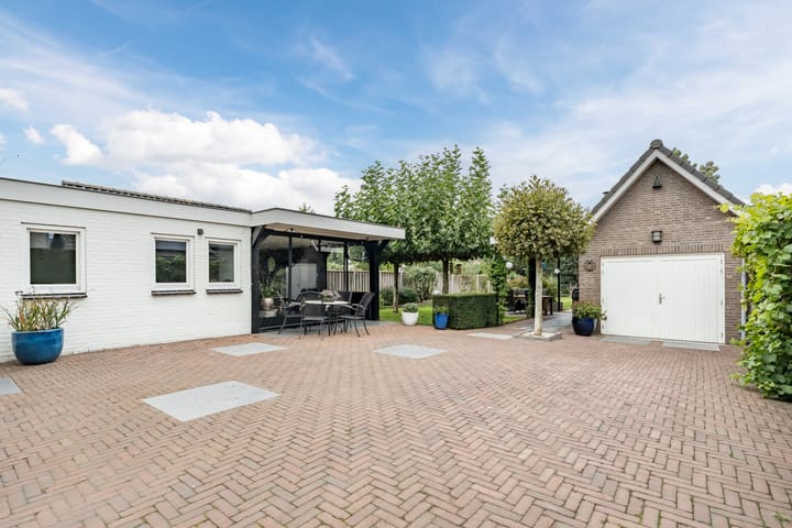 Foto 42 van Lieshoutseweg 27