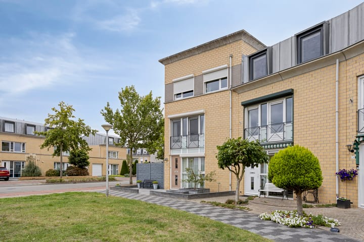 Foto 41 van Sartrelaan 26