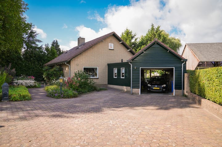 Photo 26 of Herenstraat 4