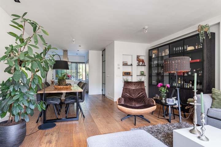 Photo 22 of Veldlaan 9