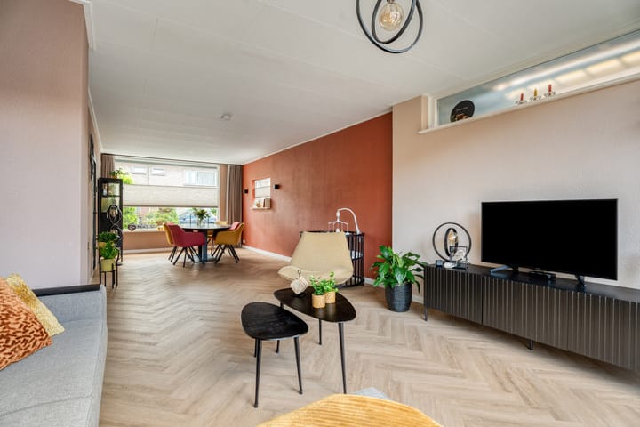 Photo 12 of J.P. Heyelaan 17