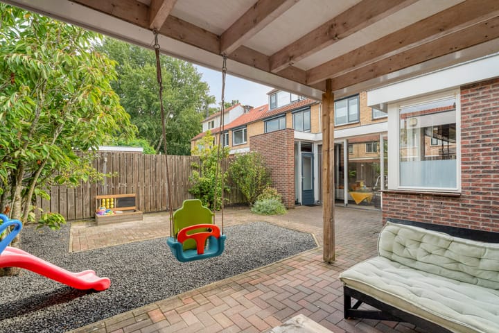 Photo 38 of J.P. Heyelaan 17