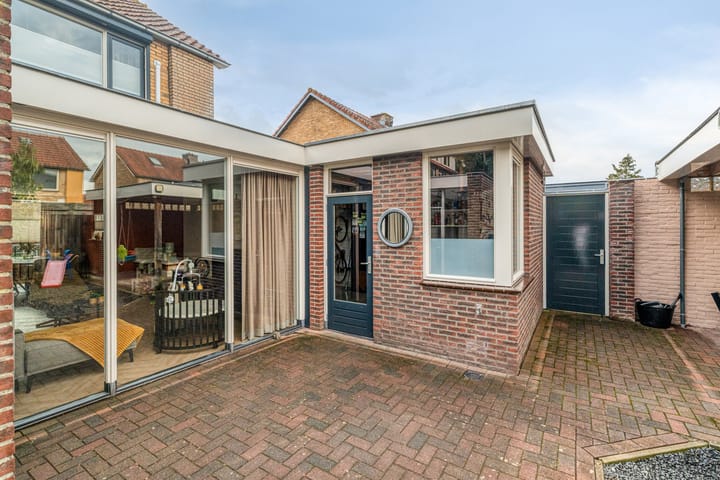 Photo 40 of J.P. Heyelaan 17