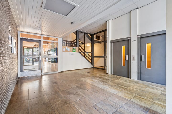 Photo 14 of Adriaan van Bergenstraat 308