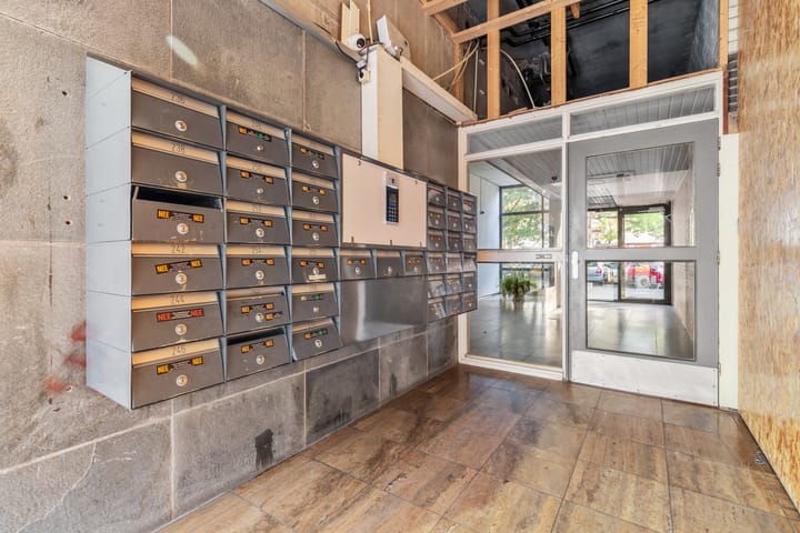 Photo 16 of Adriaan van Bergenstraat 308