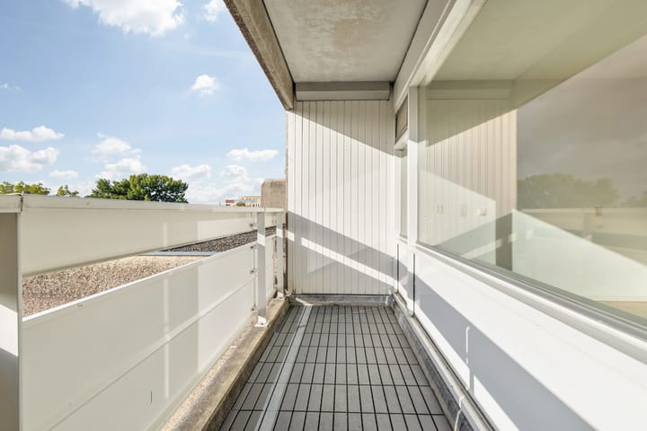 Photo 43 of Adriaan van Bergenstraat 308