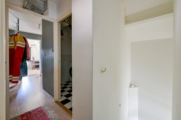 Photo 21 of Westeinde 35