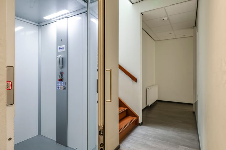 Photo 6 of Dr Huber Noodtplaats 10