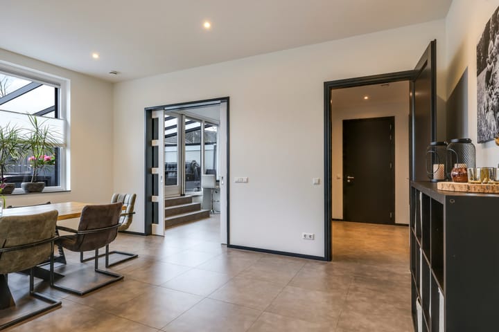 Photo 10 of Dr Huber Noodtplaats 10