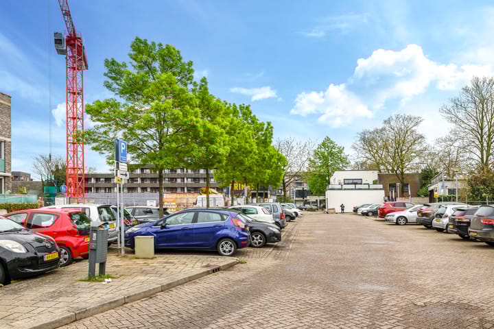 Photo 60 of Dr Huber Noodtplaats 10