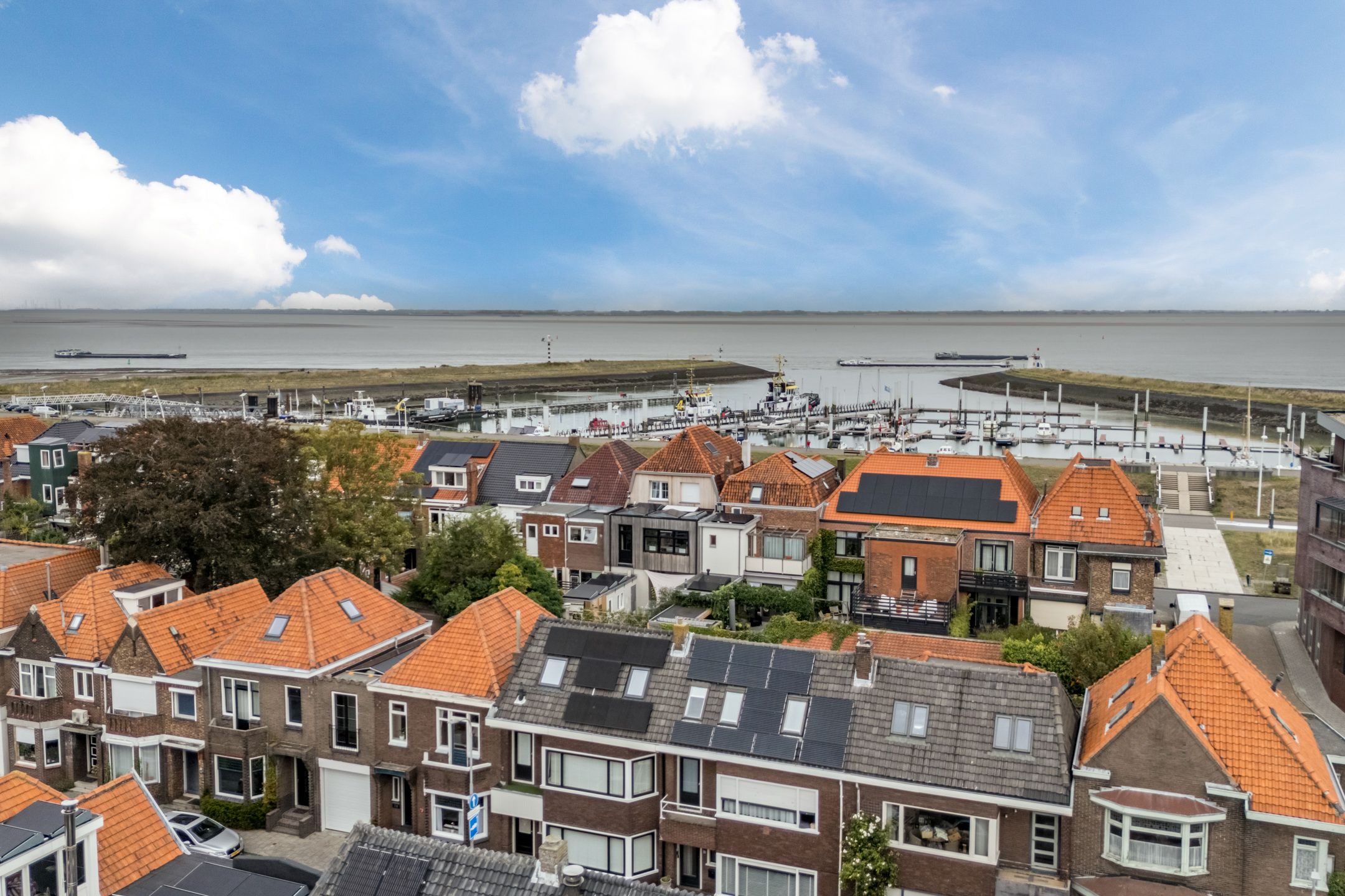 Photo 33 of Burgemeester Geillstraat 28