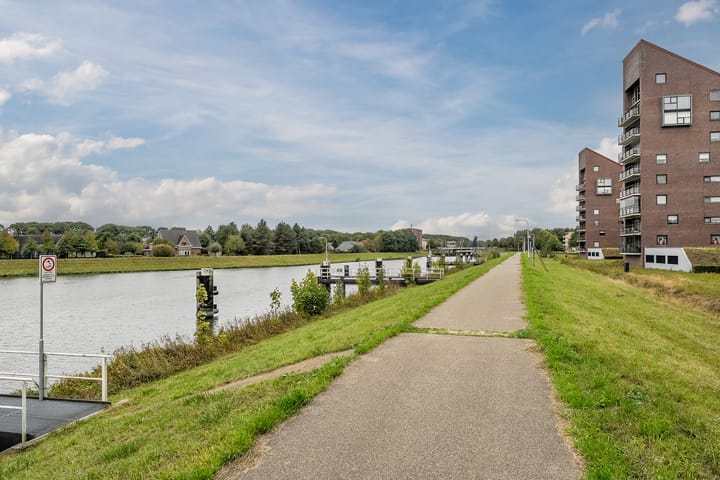 Foto 31 van Maria Lécinastraat 16