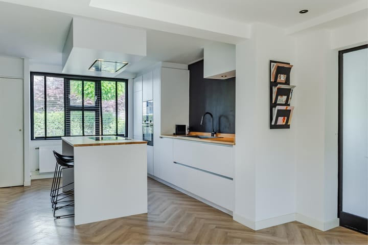 Photo 17 of Zevenheuvelenweg 79