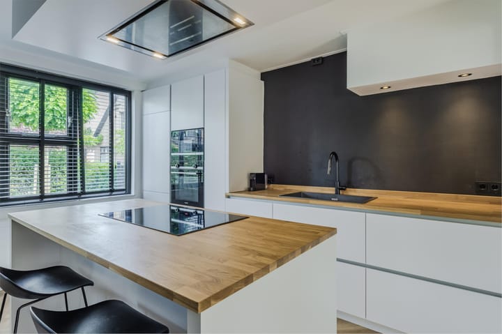 Photo 21 of Zevenheuvelenweg 79