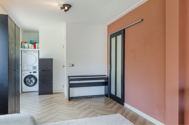 Photo 30 of Zevenheuvelenweg 79