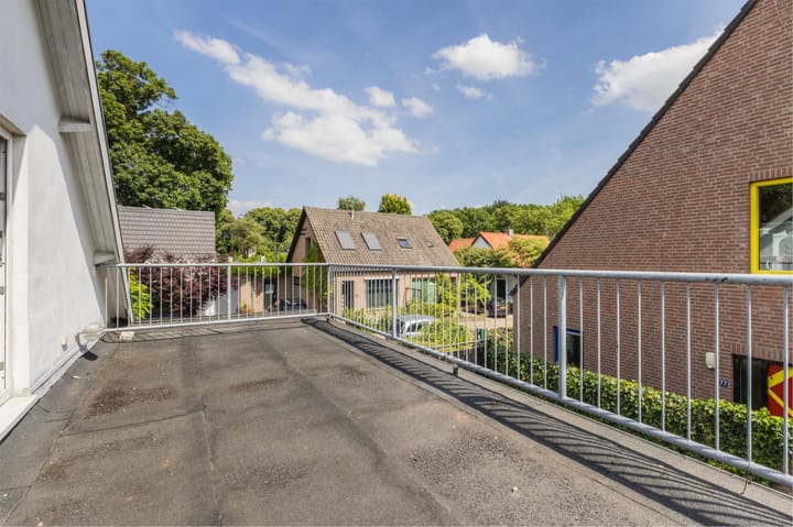 Photo 49 of Zevenheuvelenweg 79