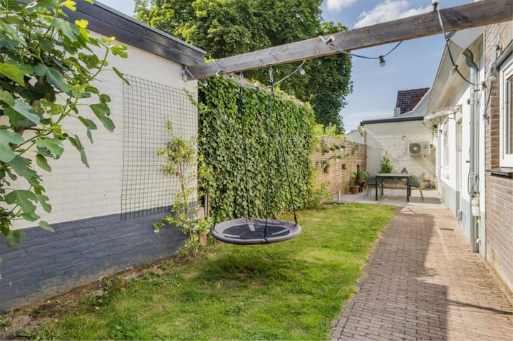 Photo 60 of Zevenheuvelenweg 79