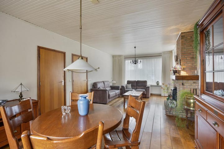 Foto 8 van Wethouder Bruensstraat 2-A